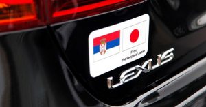 Vlada Japana donirala Toyota i Lexus ekološke automobile Vladi Srbije