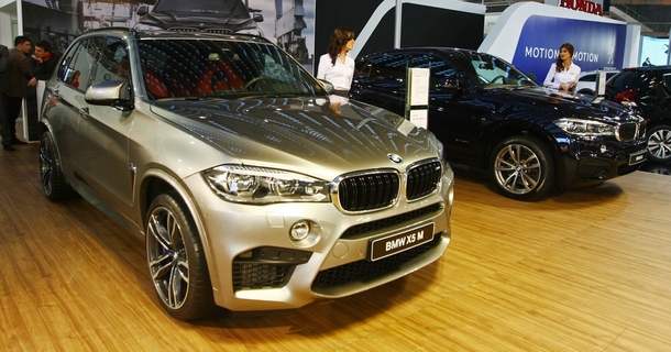 Prodat najskuplji BMW X5 izložen na salonu automobila