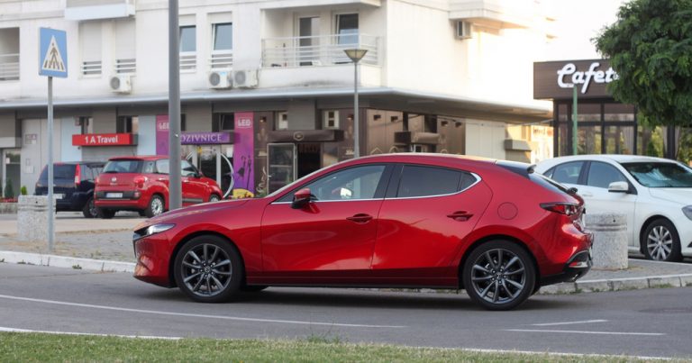 Garaža test: Mazda3 Hatchback Skyactiv-G122 Plus
