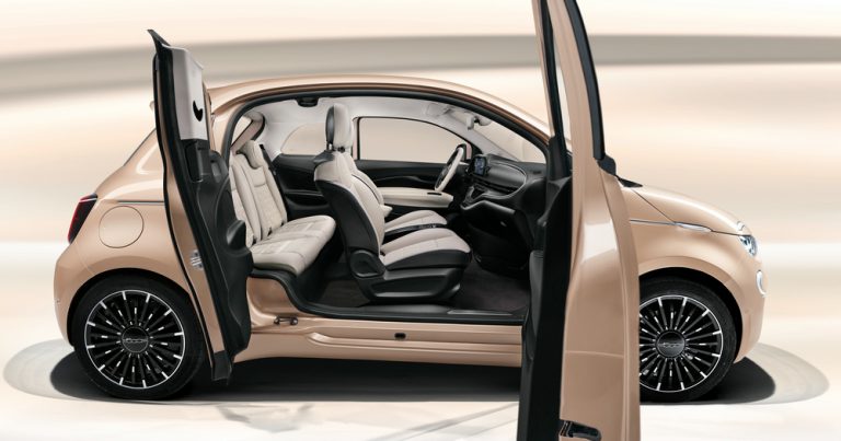 Olivije Fransoa, predsednik brenda FIAT, predstavlja svetsku premijeru modela New 500 3+1, i celokupnu New 500 gamu u Lingotu, u Torinu