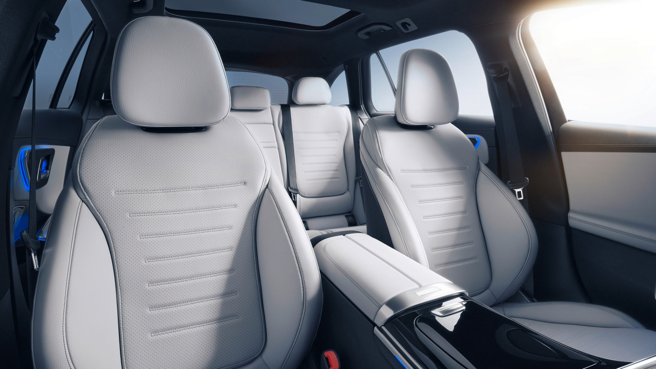 Mercedes-Benz C-Klasse T-Modell, 2021, Spektralblau, Leder zweifarbig Nevagrau/Schwarz. Interieur // Mercedes-Benz C-Class Estate, 2021, spectral blue, neva grey/black leather. Interior
