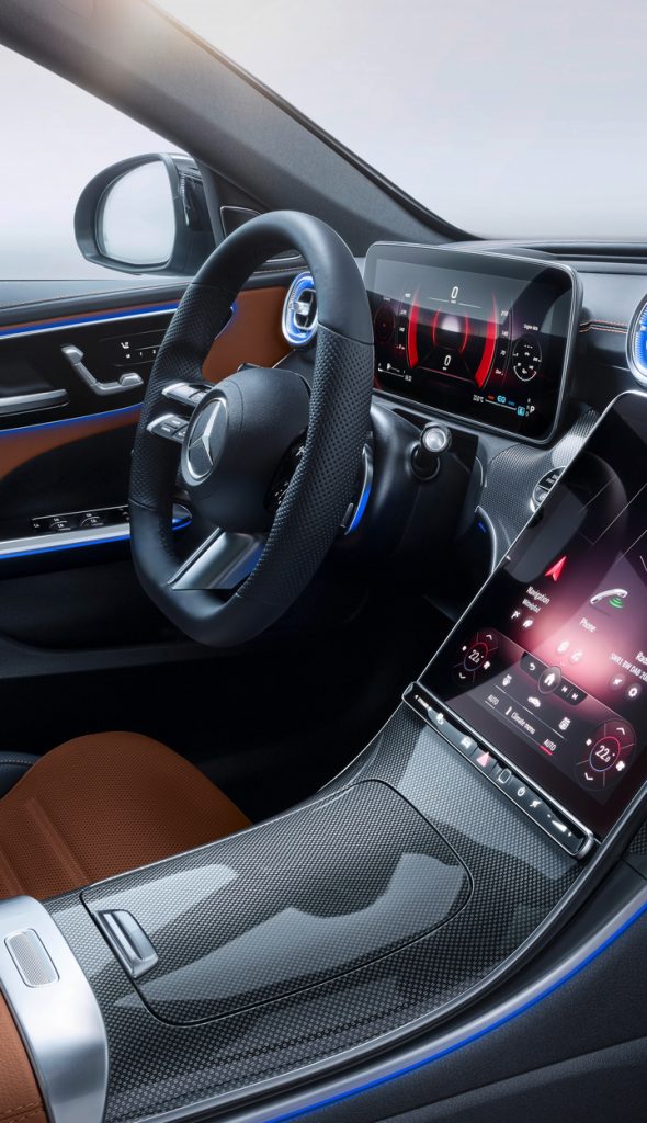 Mercedes-Benz C-Klasse, 2021, Selenitgrau magno, Leder zweifarbig Sienabraun/Schwarz. Interieur // Mercedes-Benz C-Class, 2021, selenite grey magno, siena brown/black leather. Interior