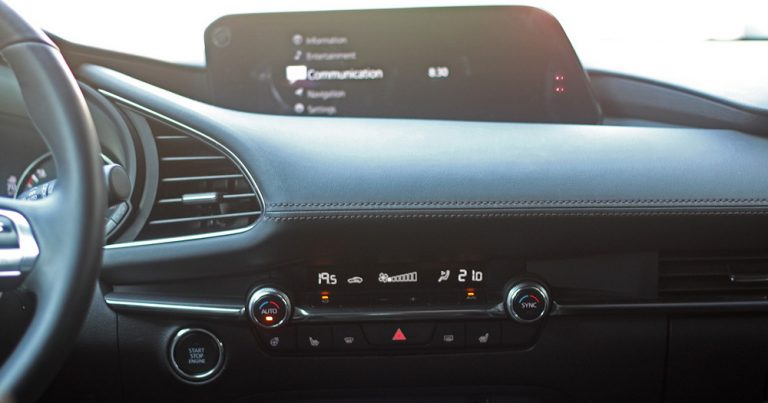 Suzuki, Subaru, Daihatsu, Toyota i Mazda postigli sporazum o zajedničkom razvoju tehničkih specifikacija komunikacionih uređaja za vozila sledeće generacije