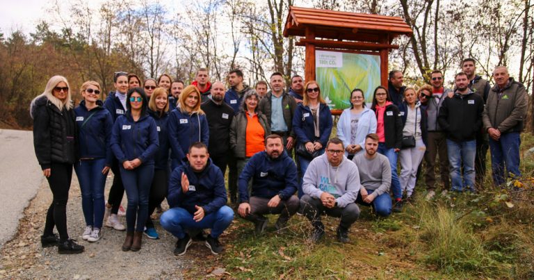 Tim zaposlenih OMV Srbija zasadio 2.500 sadnica  crnog bora na Rudniku