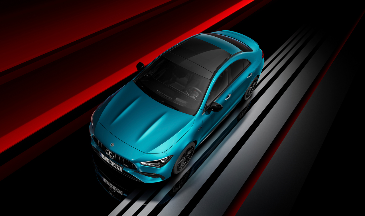 Zahlreiche Updates machen CLA und CLA Shooting Brake von Mercedes-AMG noch begehrenswerter: CLA 35 4MATIC Coupé (vorläufige Werte WLTP: Kraftstoffverbrauch kombiniert 8,5-8,1 l/100 km, CO2-Emissionen kombiniert 193-185 g/km) und CLA 35 4MATIC Shooting Brake (vorläufige Werte WLTP: Kraftstoffverbrauch kombiniert 8,7-8,3 l/100 km, CO2-Emissionen kombiniert 197-189 g/km) sowie die Topmodelle CLA 45 S 4MATIC+ Coupé (vorläufige Werte WLTP: Kraftstoffverbrauch kombiniert 9,0-8,7 l/100 km, CO2-Emissionen kombiniert 205-196 g/km) und CLA 45 S 4MATIC+ Shooting Brake (Kraftstoffverbrauch kombiniert 9,2-8,8 l/100 km, CO2-Emissionen kombiniert 209-201 g/km) // Numerous updates make the CLA and CLA Shooting Brake from Mercedes-AMG even more desirable: CLA 35 4MATIC Coupé (WLTP preliminary values: fuel consumption combined 8.5-8.1 l/100 km; CO2 emissions combined 193-185 g/km)[1] and CLA 35 4MATIC Shooting Brake (WLTP preliminary values: fuel consumption combined 8.7-8.3 l/100 km; CO2 emissions combined 197-189 g/km) and the two top models CLA 45 S 4MATIC+ Coupé (WLTP preliminary values: fuel consumption combined 9.0-8.7 l/100 km; CO2 emissions combined 205-196 g/km) and CLA 45 S 4MATIC+ Shooting Brake (fuel consumption combined 9.2-8.8 l/100 km; CO2 emissions combined 209-201 g/km)*<br /> *Angaben zu Kraftstoffverbrauch und CO2-Emissionen sind vorläufig und wurden intern nach Maßgabe der Zertifizierungsmethode „WLTP-Prüfverfahren“ ermittelt. Es liegen bislang weder bestätigte Werte von einer amtlich anerkannten Prüforganisation noch eine EG-Typgenehmigung noch eine Konformitätsbescheinigung mit amtlichen Werten vor. Abweichungen zwischen den Angaben und den amtlichen Werten sind möglich.// Data on fuel consumption and CO2 emissions are provisional and have been determined internally in accordance with the ”WLTP test procedure” certification method. To date, there are neither confirmed values from an officially recognised testing organisation nor an EC type appr