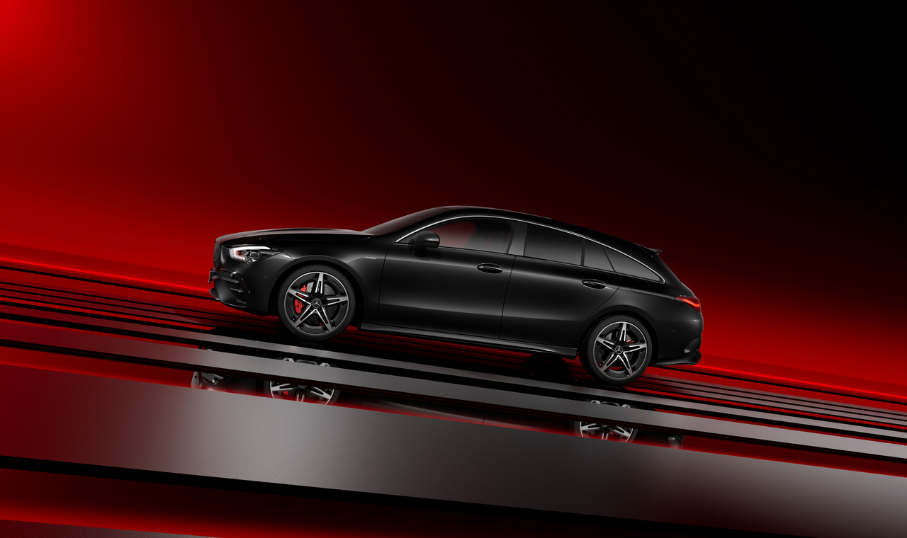Zahlreiche Updates machen CLA und CLA Shooting Brake von Mercedes-AMG noch begehrenswerter: CLA 35 4MATIC Coupé (vorläufige Werte WLTP: Kraftstoffverbrauch kombiniert 8,5-8,1 l/100 km, CO2-Emissionen kombiniert 193-185 g/km) und CLA 35 4MATIC Shooting Brake (vorläufige Werte WLTP: Kraftstoffverbrauch kombiniert 8,7-8,3 l/100 km, CO2-Emissionen kombiniert 197-189 g/km) sowie die Topmodelle CLA 45 S 4MATIC+ Coupé (vorläufige Werte WLTP: Kraftstoffverbrauch kombiniert 9,0-8,7 l/100 km, CO2-Emissionen kombiniert 205-196 g/km) und CLA 45 S 4MATIC+ Shooting Brake (Kraftstoffverbrauch kombiniert 9,2-8,8 l/100 km, CO2-Emissionen kombiniert 209-201 g/km) // Numerous updates make the CLA and CLA Shooting Brake from Mercedes-AMG even more desirable: CLA 35 4MATIC Coupé (WLTP preliminary values: fuel consumption combined 8.5-8.1 l/100 km; CO2 emissions combined 193-185 g/km)[1] and CLA 35 4MATIC Shooting Brake (WLTP preliminary values: fuel consumption combined 8.7-8.3 l/100 km; CO2 emissions combined 197-189 g/km) and the two top models CLA 45 S 4MATIC+ Coupé (WLTP preliminary values: fuel consumption combined 9.0-8.7 l/100 km; CO2 emissions combined 205-196 g/km) and CLA 45 S 4MATIC+ Shooting Brake (fuel consumption combined 9.2-8.8 l/100 km; CO2 emissions combined 209-201 g/km)*<br /> *Angaben zu Kraftstoffverbrauch und CO2-Emissionen sind vorläufig und wurden intern nach Maßgabe der Zertifizierungsmethode „WLTP-Prüfverfahren“ ermittelt. Es liegen bislang weder bestätigte Werte von einer amtlich anerkannten Prüforganisation noch eine EG-Typgenehmigung noch eine Konformitätsbescheinigung mit amtlichen Werten vor. Abweichungen zwischen den Angaben und den amtlichen Werten sind möglich.// Data on fuel consumption and CO2 emissions are provisional and have been determined internally in accordance with the ”WLTP test procedure” certification method. To date, there are neither confirmed values from an officially recognised testing organisation nor an EC type appr