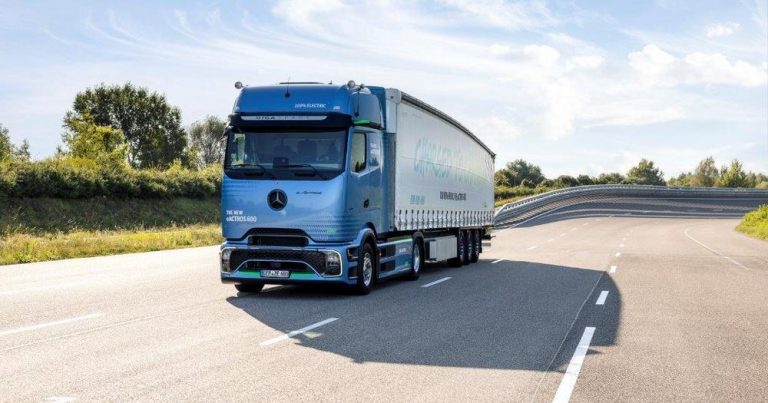 IAA Transportation 2024: Daimler Truck stavlja fokus na CO2-neutralan dugolinijski transport – početak serijske proizvodnje  Mercedes-Benz eActros 600 u novembru