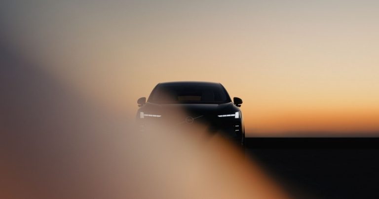 Novi Volvo EX60 najbolji u klasi sa dometom do 810 km i brzim punjenjem koje traje koliko i pauza za kafu.