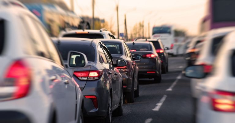 Šta čeka tržište polovnih automobila u 2026. godini? Kupci koji se nadaju da će uštedeti mogli bi pronaći manje prilika