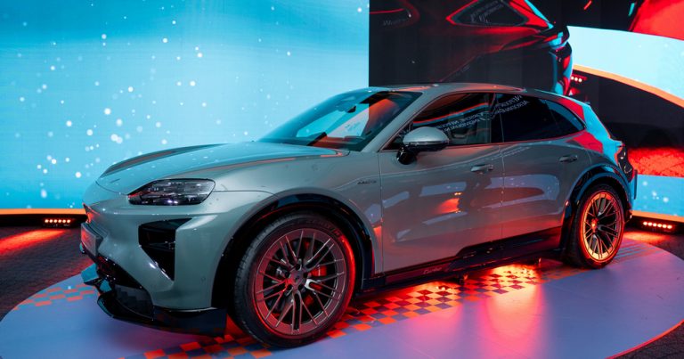 Tehnološka prekretnica za Porsche – Cayenne prelazi na struju